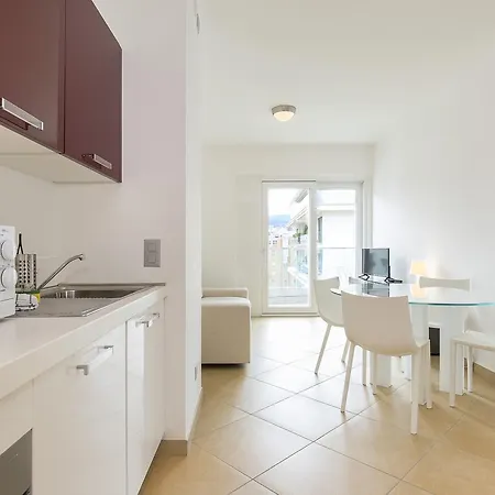 Prestige By Quokka 360 - Spacious Flats With Private Terraces * ルガーノ