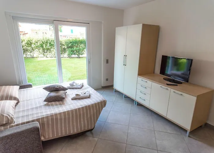 Prestige By Quokka 360 - Spacious Flats With Terraces アパート ルガーノ